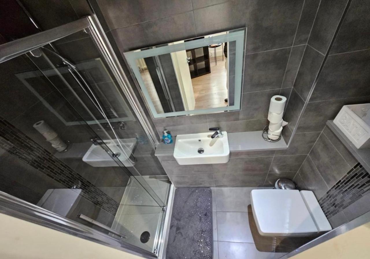 Luxury Double Room With Private Bathroom EDI Buitenkant foto